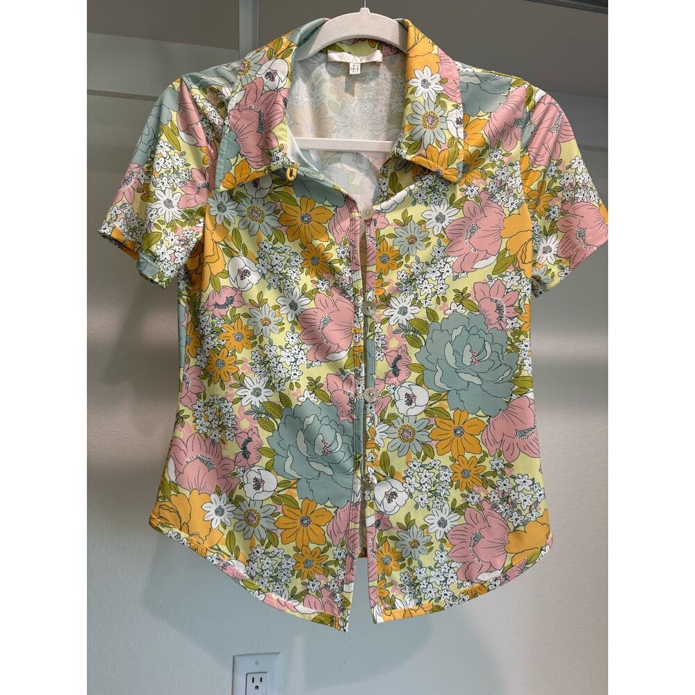 Wayf‎ Floral Button-Up Blouse Size XS